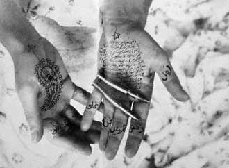 © Shirin Neshat - Moon song